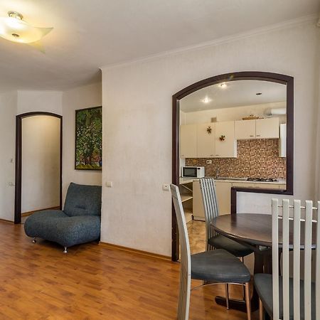 Lux 3-Bedroom Most City Area دنيبروبيتروفسك المظهر الخارجي الصورة
